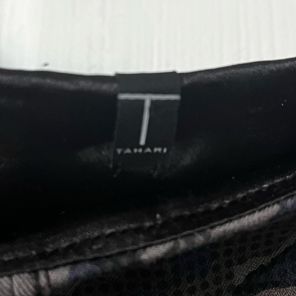 Tahari Gray Patterned Skirt - Picture 3 of 5